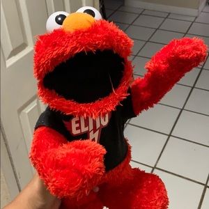 Let’s rock Elmo